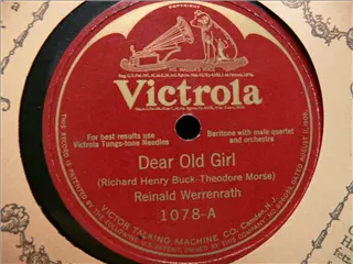 small_victrola 1078 a.webp